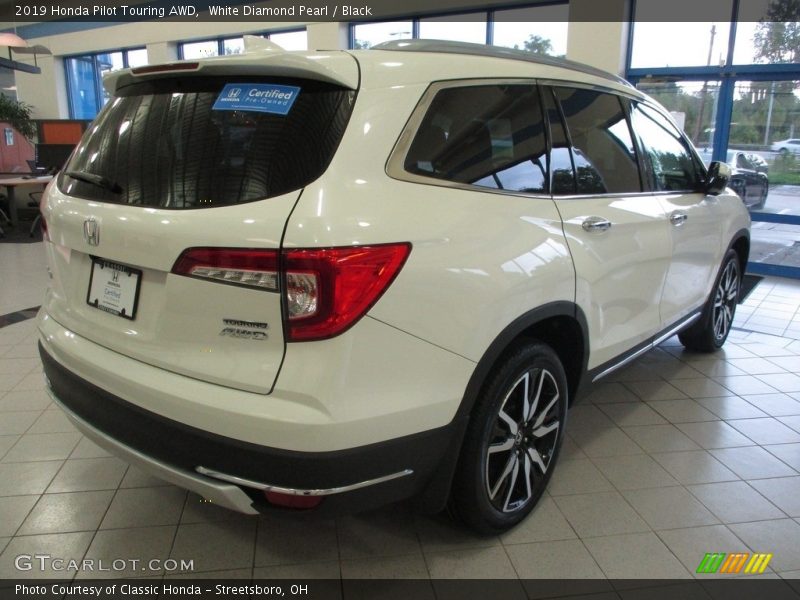 White Diamond Pearl / Black 2019 Honda Pilot Touring AWD