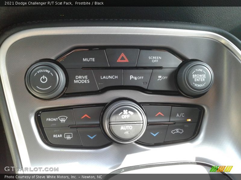 Controls of 2021 Challenger R/T Scat Pack