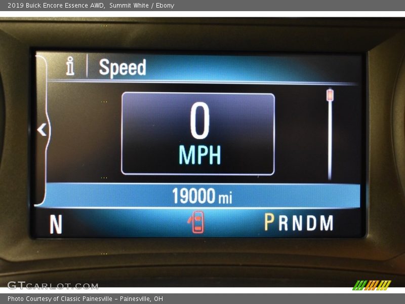 Summit White / Ebony 2019 Buick Encore Essence AWD