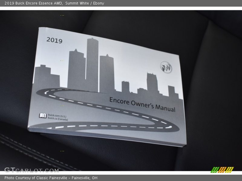 Summit White / Ebony 2019 Buick Encore Essence AWD