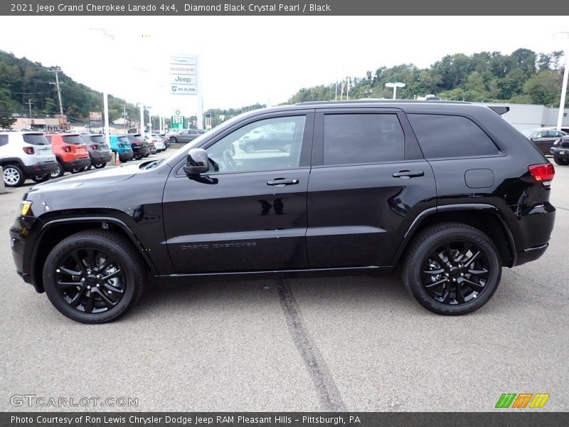  2021 Grand Cherokee Laredo 4x4 Diamond Black Crystal Pearl