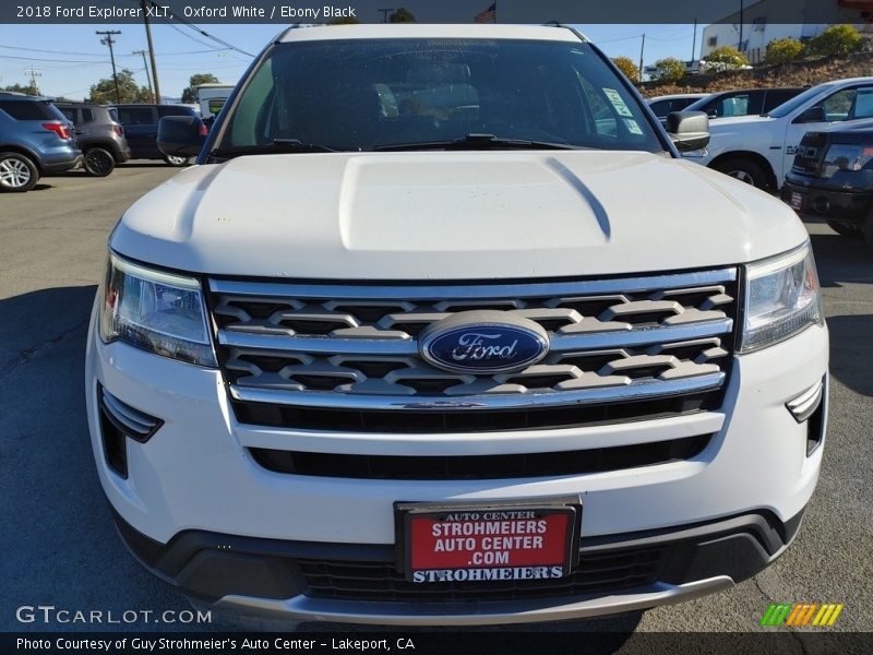 Oxford White / Ebony Black 2018 Ford Explorer XLT