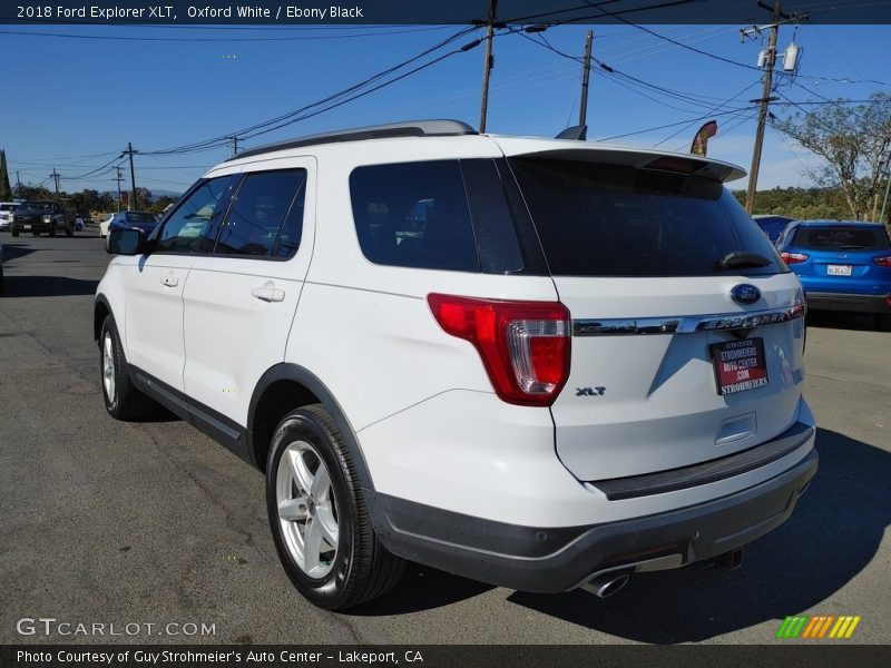 Oxford White / Ebony Black 2018 Ford Explorer XLT