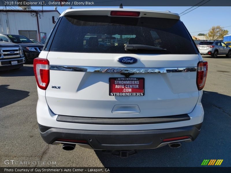 Oxford White / Ebony Black 2018 Ford Explorer XLT