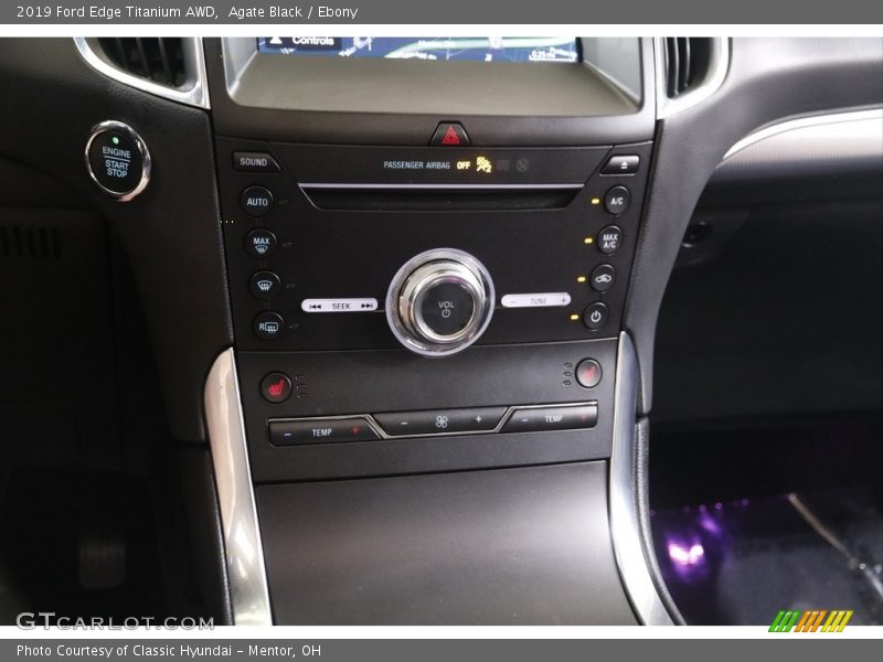 Agate Black / Ebony 2019 Ford Edge Titanium AWD