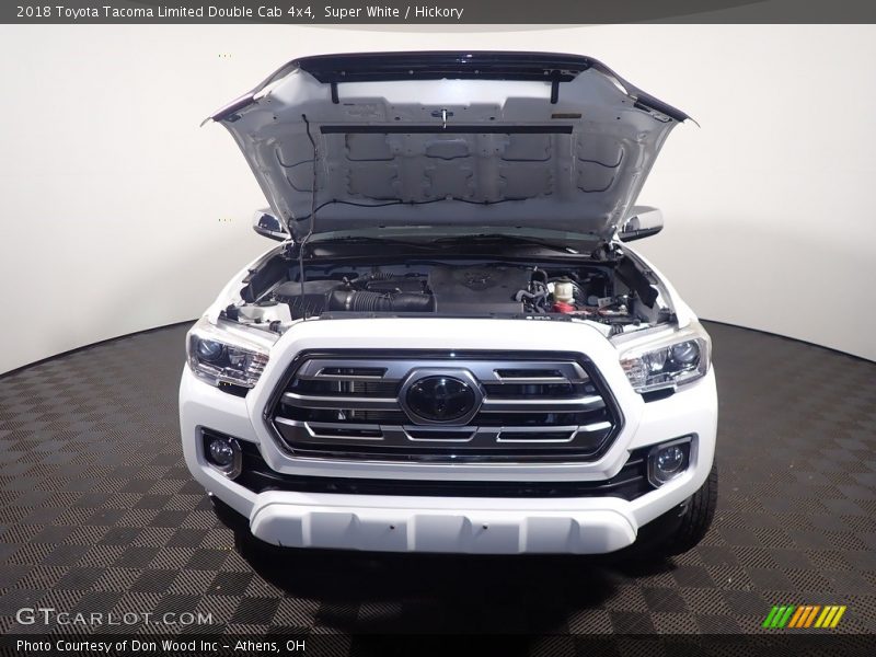 Super White / Hickory 2018 Toyota Tacoma Limited Double Cab 4x4