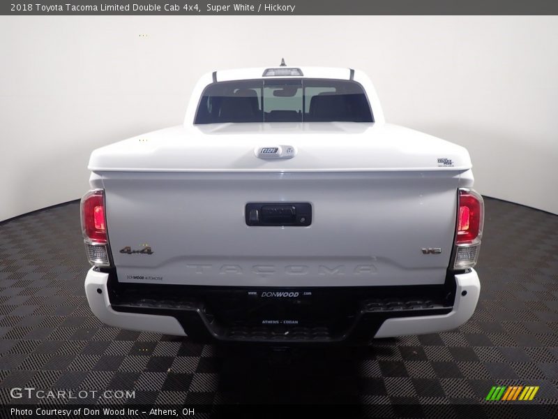 Super White / Hickory 2018 Toyota Tacoma Limited Double Cab 4x4