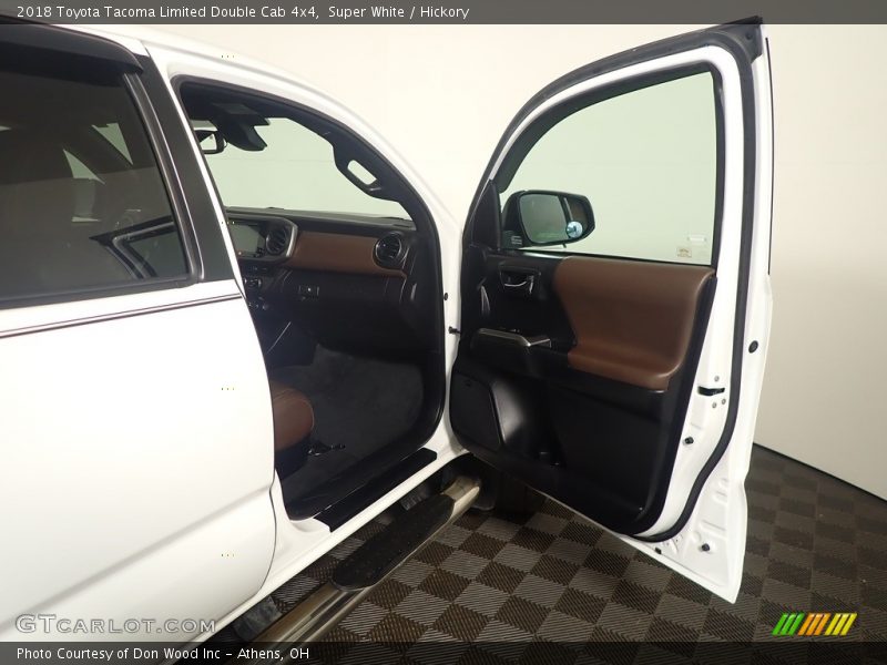 Super White / Hickory 2018 Toyota Tacoma Limited Double Cab 4x4