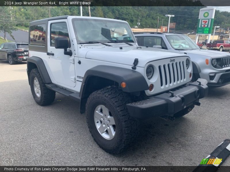 Bright White / Black 2014 Jeep Wrangler Sport 4x4