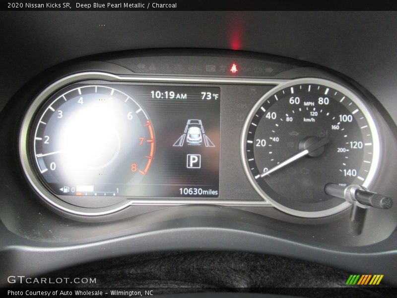 Deep Blue Pearl Metallic / Charcoal 2020 Nissan Kicks SR