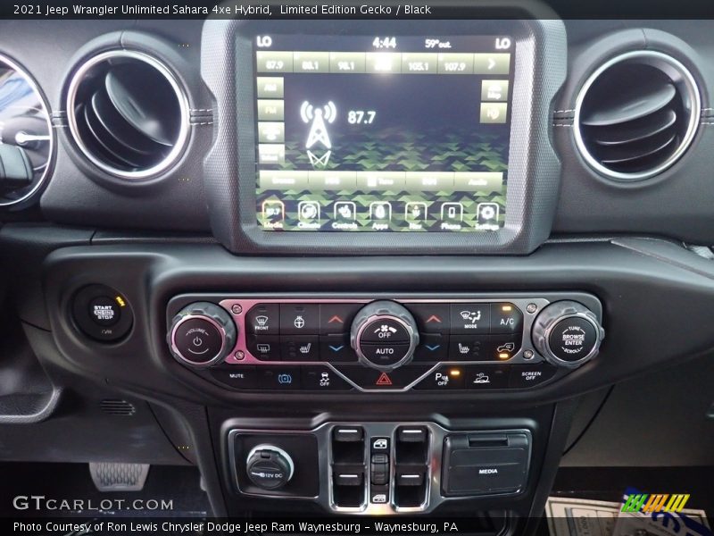 Controls of 2021 Wrangler Unlimited Sahara 4xe Hybrid