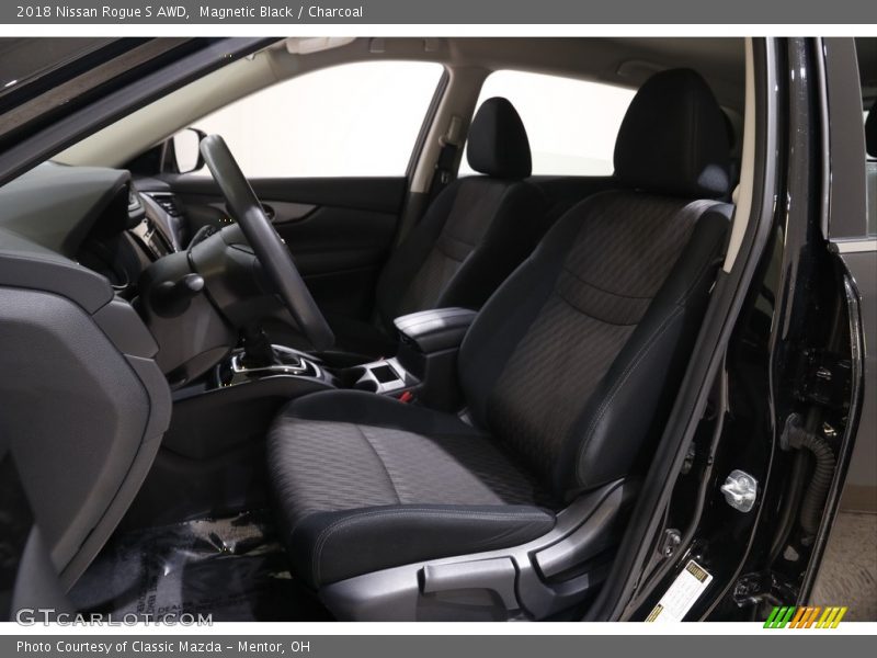 Magnetic Black / Charcoal 2018 Nissan Rogue S AWD