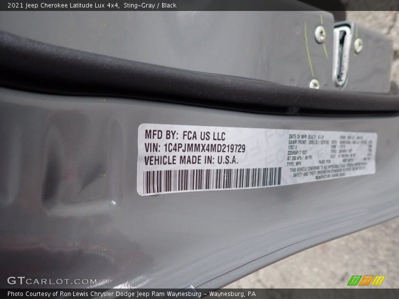 Sting-Gray / Black 2021 Jeep Cherokee Latitude Lux 4x4