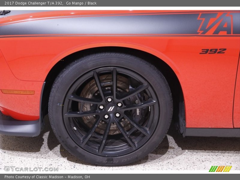 Go Mango / Black 2017 Dodge Challenger T/A 392