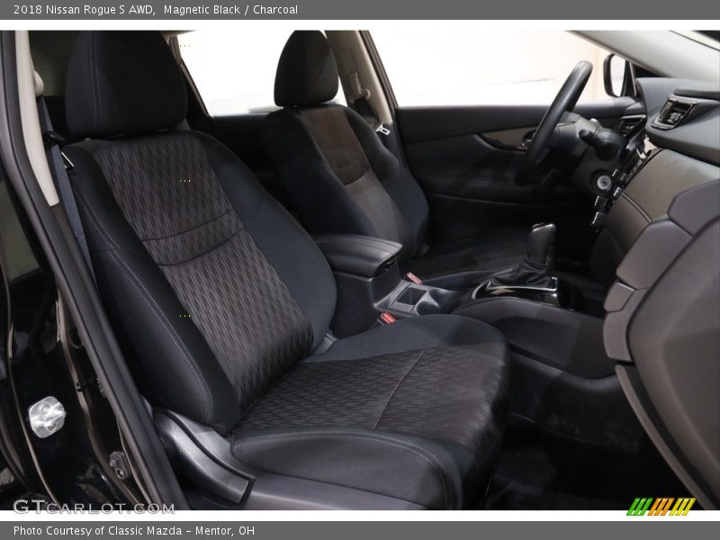 Magnetic Black / Charcoal 2018 Nissan Rogue S AWD