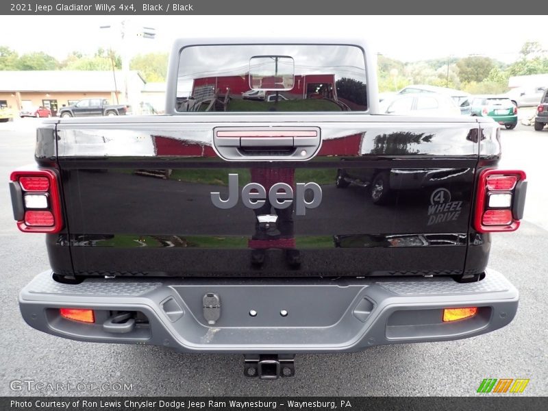 Black / Black 2021 Jeep Gladiator Willys 4x4
