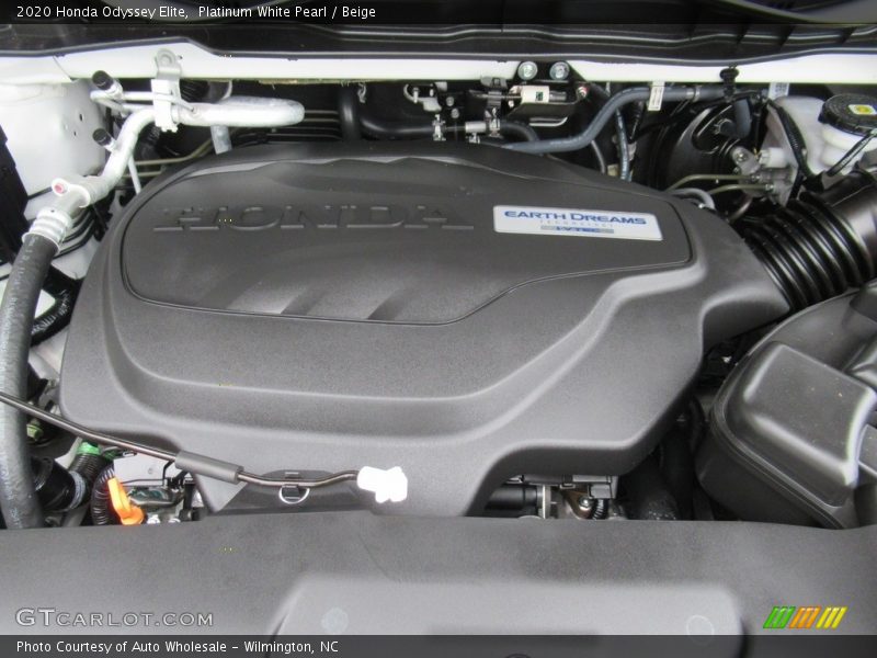 Platinum White Pearl / Beige 2020 Honda Odyssey Elite