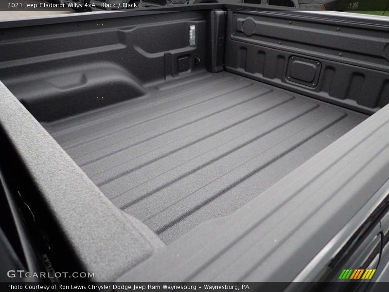 Black / Black 2021 Jeep Gladiator Willys 4x4