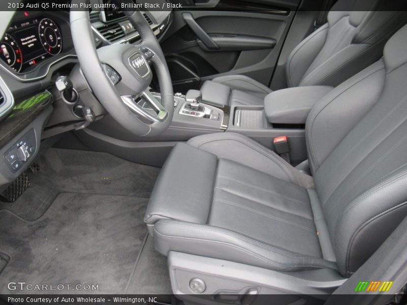 Brilliant Black / Black 2019 Audi Q5 Premium Plus quattro