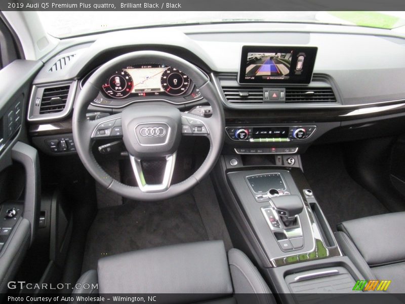 Brilliant Black / Black 2019 Audi Q5 Premium Plus quattro
