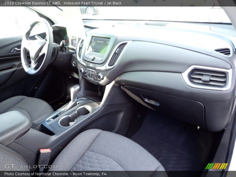 Iridescent Pearl Tricoat / Jet Black 2019 Chevrolet Equinox LT AWD