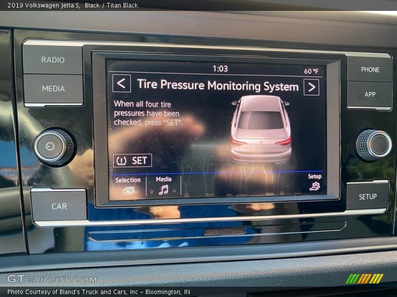 Black / Titan Black 2019 Volkswagen Jetta S