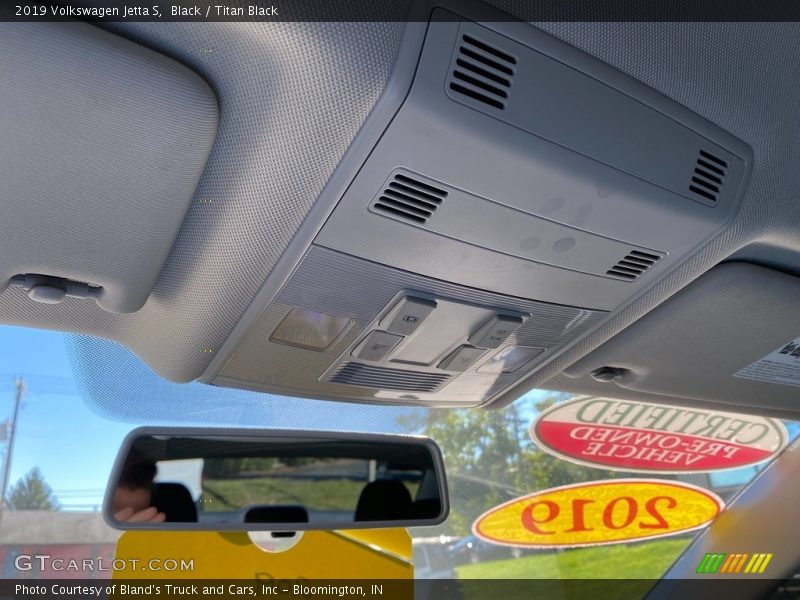 Black / Titan Black 2019 Volkswagen Jetta S