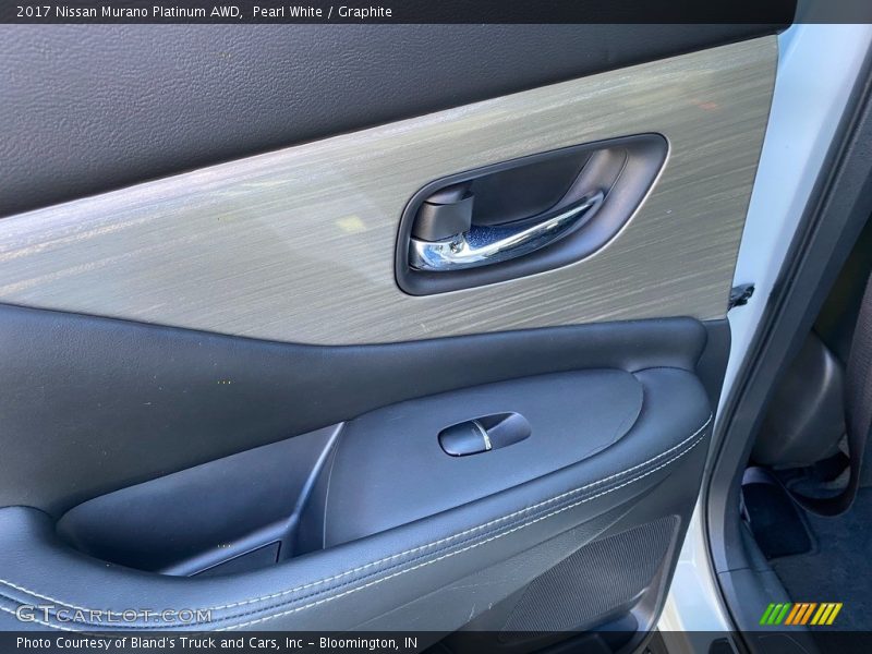 Pearl White / Graphite 2017 Nissan Murano Platinum AWD