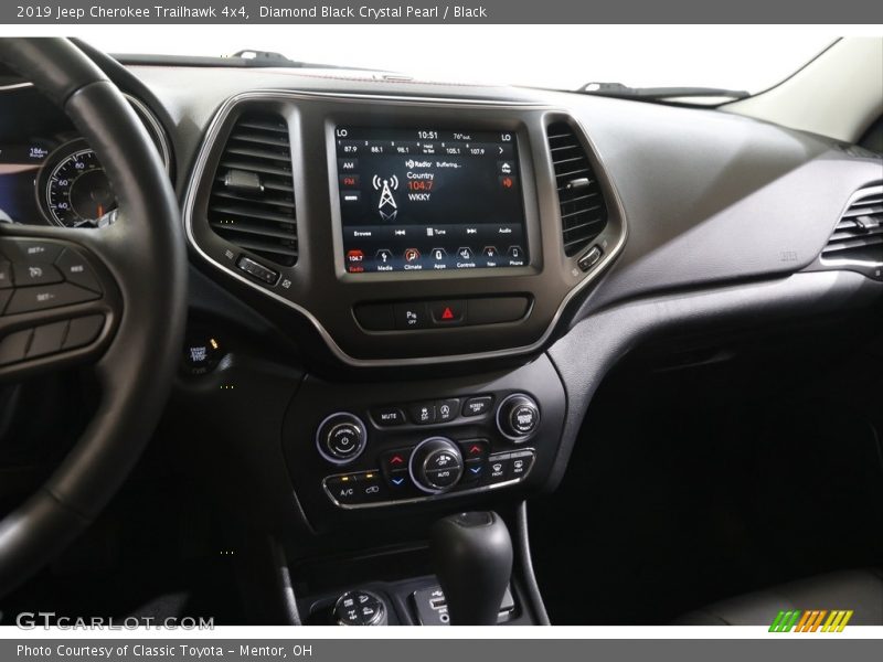 Diamond Black Crystal Pearl / Black 2019 Jeep Cherokee Trailhawk 4x4
