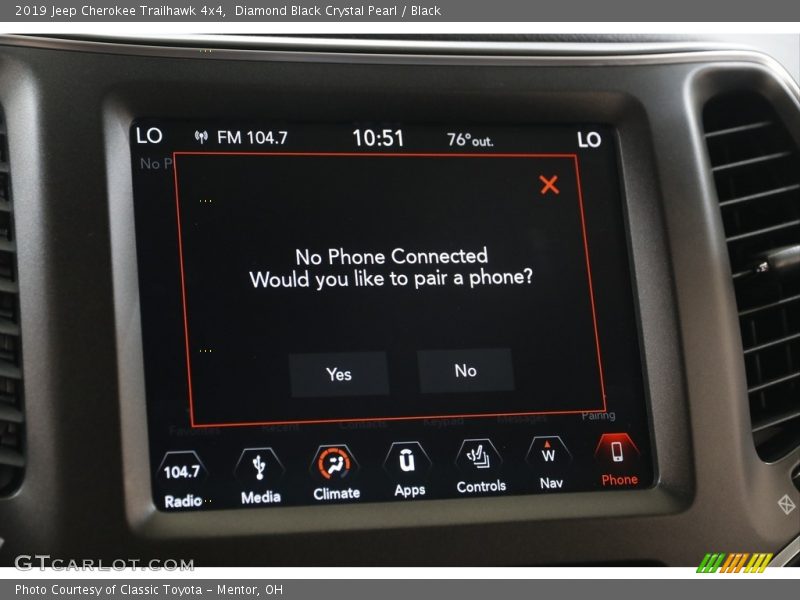 Diamond Black Crystal Pearl / Black 2019 Jeep Cherokee Trailhawk 4x4