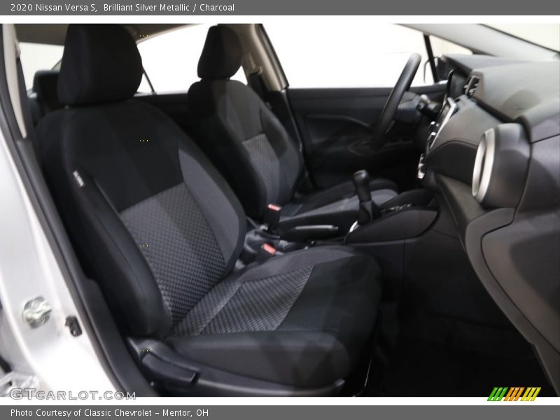 Brilliant Silver Metallic / Charcoal 2020 Nissan Versa S