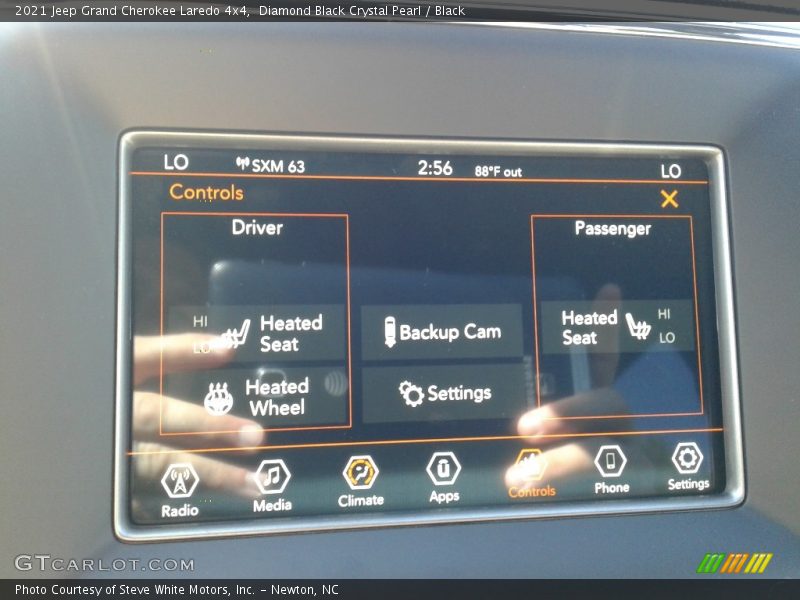 Diamond Black Crystal Pearl / Black 2021 Jeep Grand Cherokee Laredo 4x4