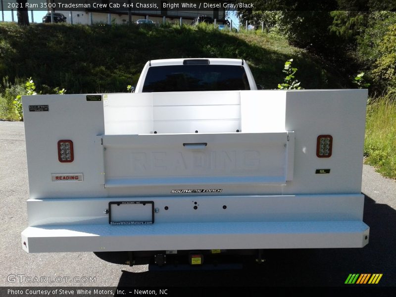 Bright White / Diesel Gray/Black 2021 Ram 3500 Tradesman Crew Cab 4x4 Chassis