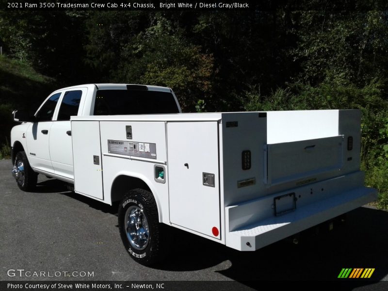 Bright White / Diesel Gray/Black 2021 Ram 3500 Tradesman Crew Cab 4x4 Chassis