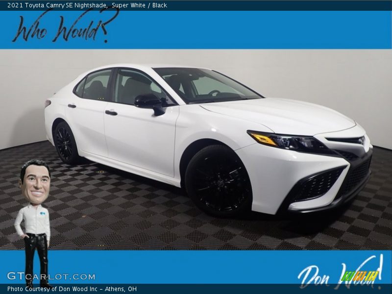 Super White / Black 2021 Toyota Camry SE Nightshade