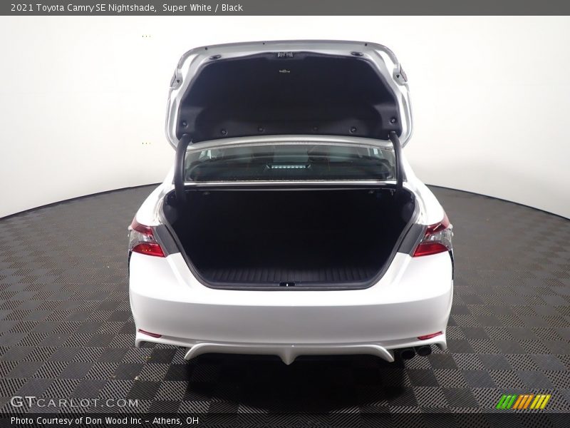 Super White / Black 2021 Toyota Camry SE Nightshade
