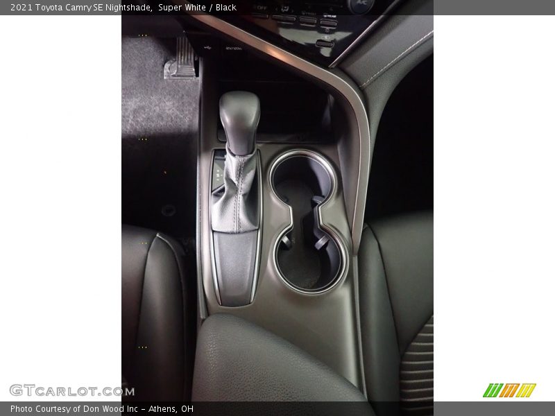 Super White / Black 2021 Toyota Camry SE Nightshade