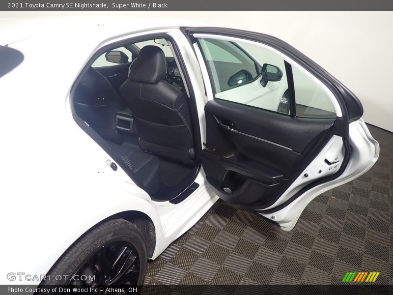 Super White / Black 2021 Toyota Camry SE Nightshade