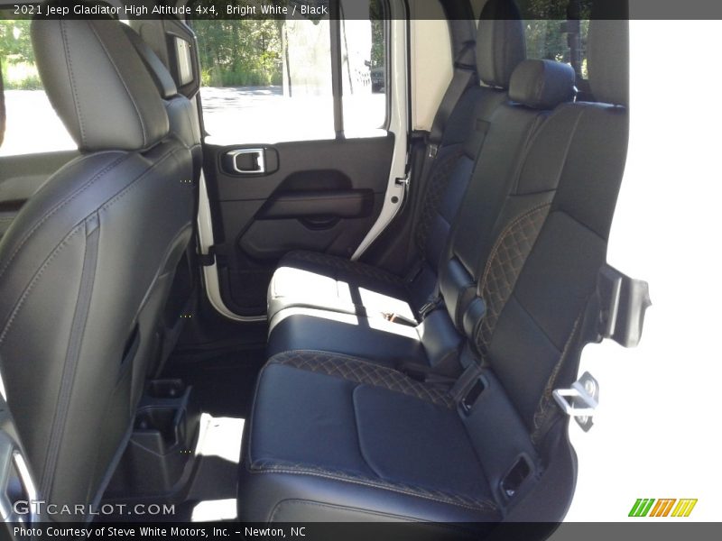 Bright White / Black 2021 Jeep Gladiator High Altitude 4x4
