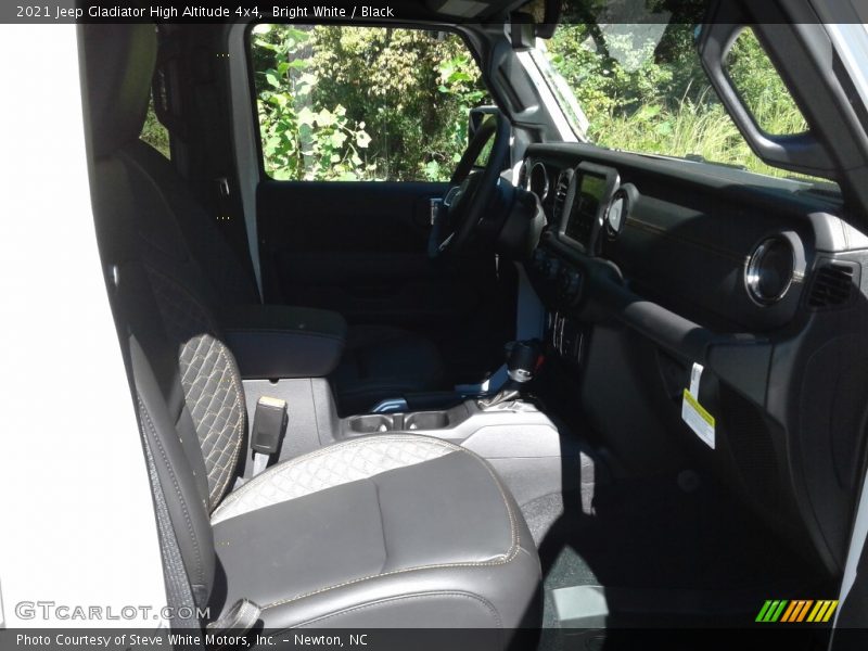 Bright White / Black 2021 Jeep Gladiator High Altitude 4x4