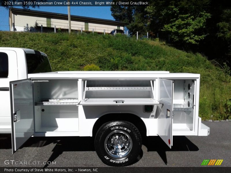 Bright White / Diesel Gray/Black 2021 Ram 3500 Tradesman Crew Cab 4x4 Chassis