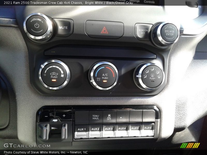Bright White / Black/Diesel Gray 2021 Ram 2500 Tradesman Crew Cab 4x4 Chassis