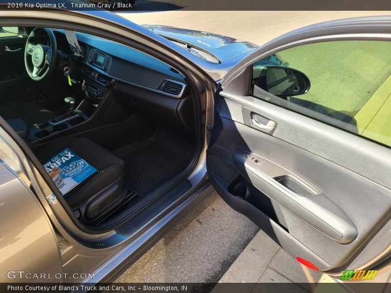 Titanium Gray / Black 2016 Kia Optima LX