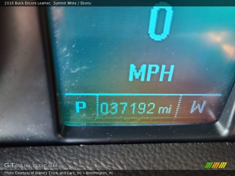 Summit White / Ebony 2016 Buick Encore Leather
