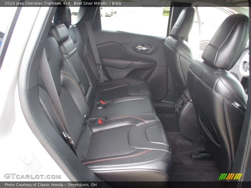 Billet Silver Metallic / Black 2019 Jeep Cherokee Trailhawk 4x4