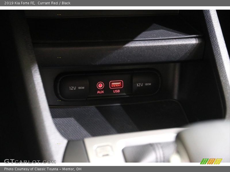 Currant Red / Black 2019 Kia Forte FE