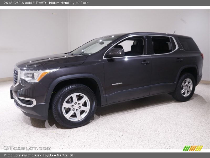 Front 3/4 View of 2018 Acadia SLE AWD