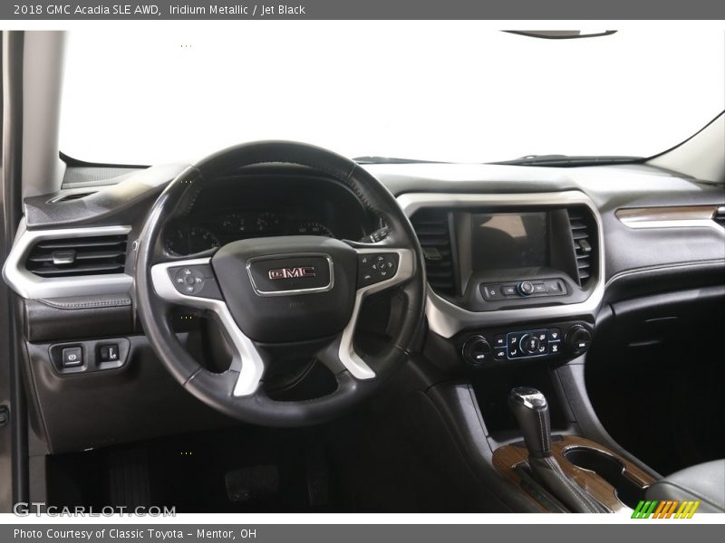 Dashboard of 2018 Acadia SLE AWD