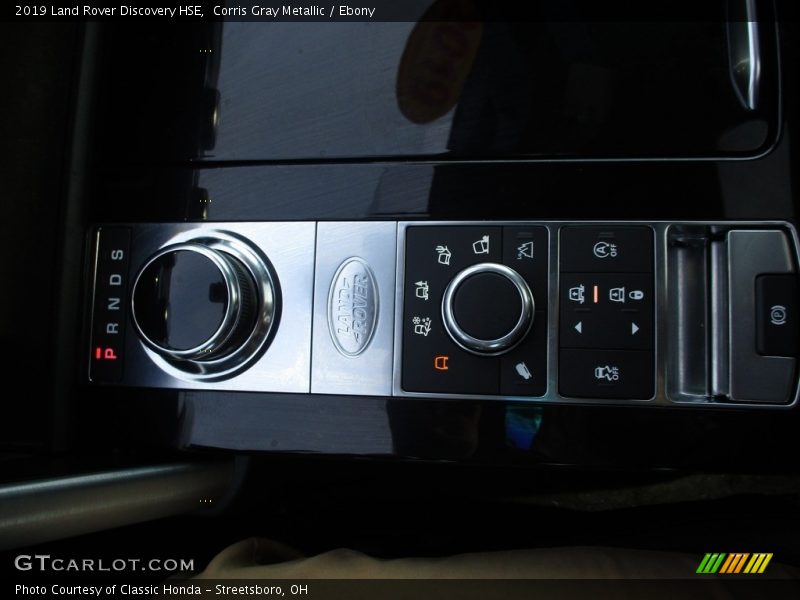 Corris Gray Metallic / Ebony 2019 Land Rover Discovery HSE