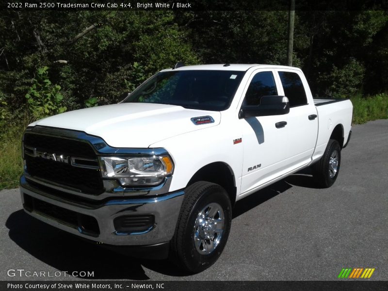 Bright White / Black 2022 Ram 2500 Tradesman Crew Cab 4x4